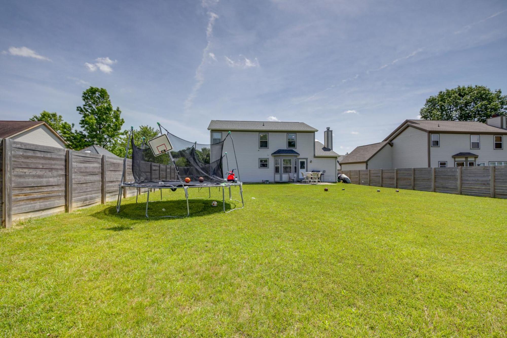 Family-Friendly Indianapolis Home With Fenced Yard Exterior photo